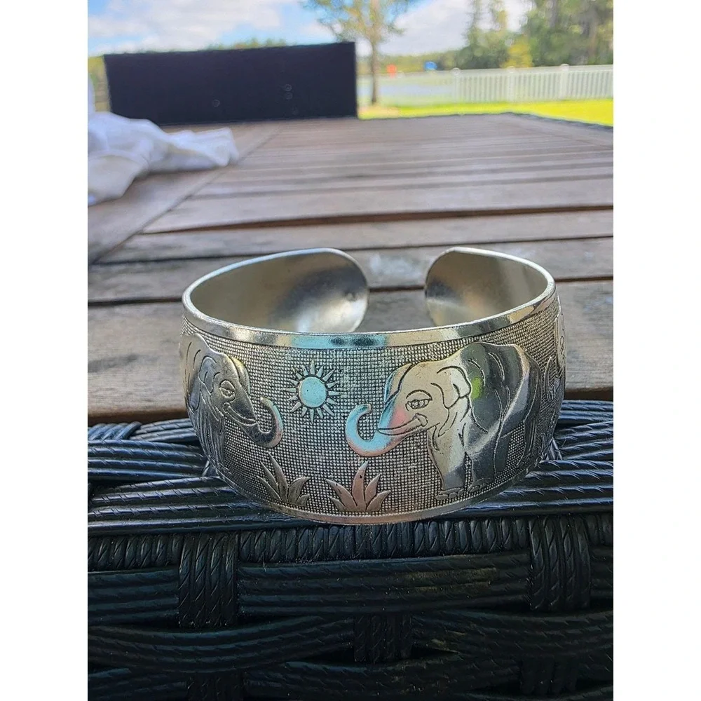 Silver Tone Elephant Cuff Bracelet Wide Boho‎ Festival Statement Jewelry